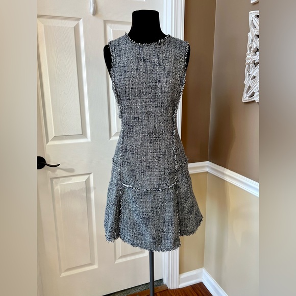 ⭐️ Banana Republic Tweed Fit and Flare Dress Size 4 - Picture 5 of 16